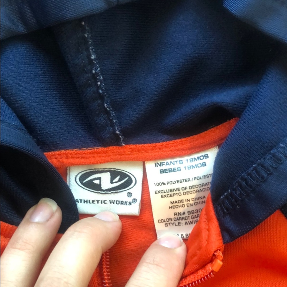 Boys light sweatshirt - Picture 2 of 2